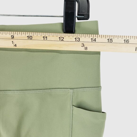 Athleta Salutation Stash Pocket II Capri Leggings Eucalyptus Sz L - Picture 4 of 10